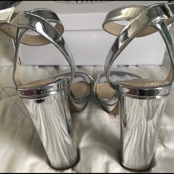 Steve Madden Silver Heels - Picture 3 of 3